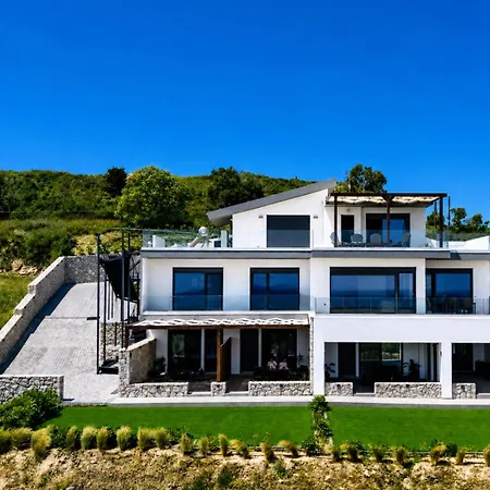 Aelios Petra Sea View 4 דירה