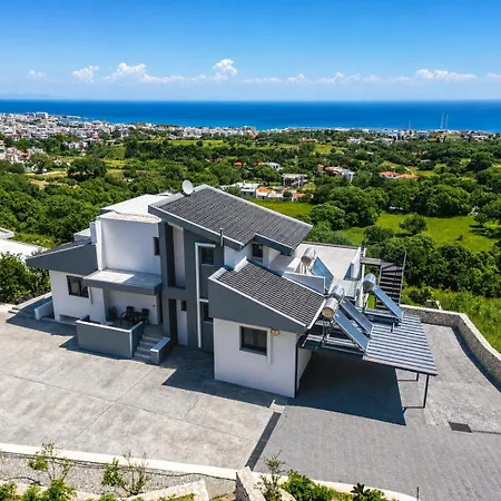 Aelios Petra Sea View 4 * אסגורו