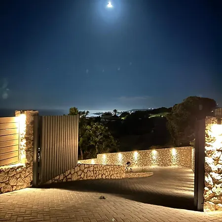 Aelios Petra Sea View Apartment 4 شقة