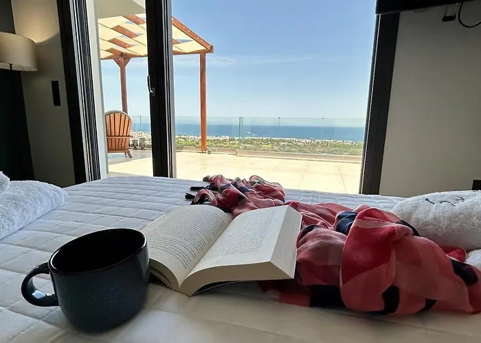 Aelios Petra Sea View Apartment 4 *